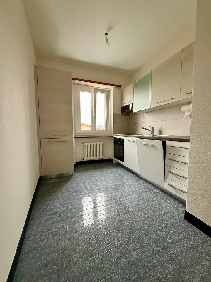 Tesserete appartamento di 2.5 locali con balcone