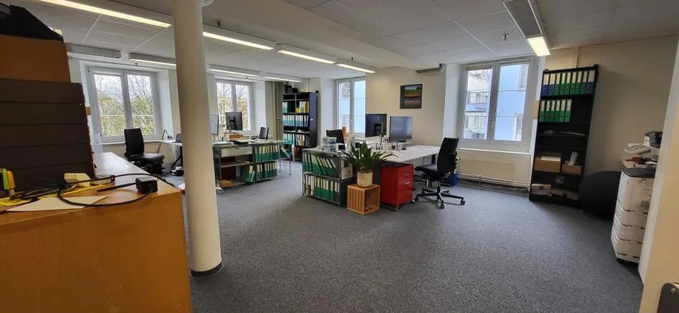 Bureaux/Ateliers/Salles de thérapie avec charme industriel 30-63 m2