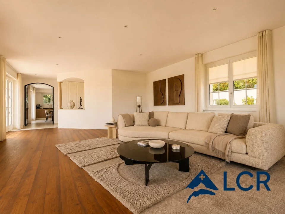 Villa d'Exception de 7.5 pièces - Vue Lac imprenable | 315 m² | Calme absolu