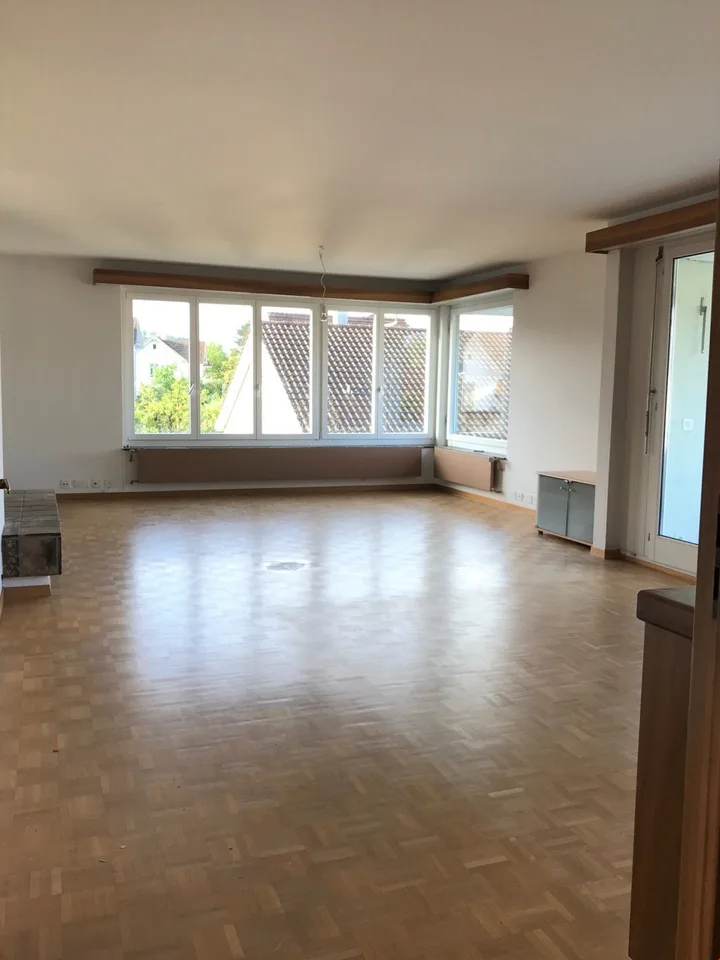 Chambre dans un appartement en duplex