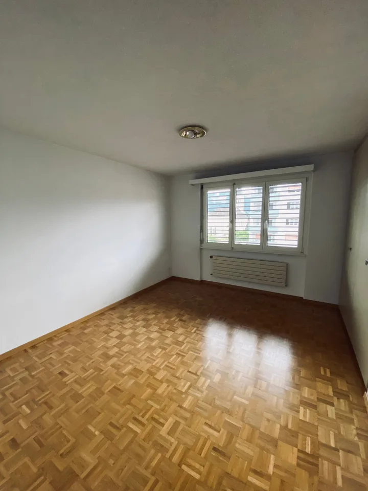 Schönes 4,5-Zimmer-Apartment im 4. Stock – Foto 7 von 14