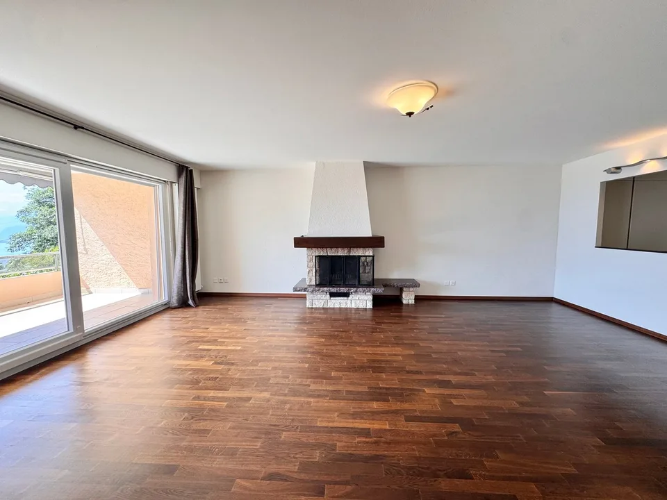 Magnifique appartement de 4,5 pièces avec vue dominante sur le lac