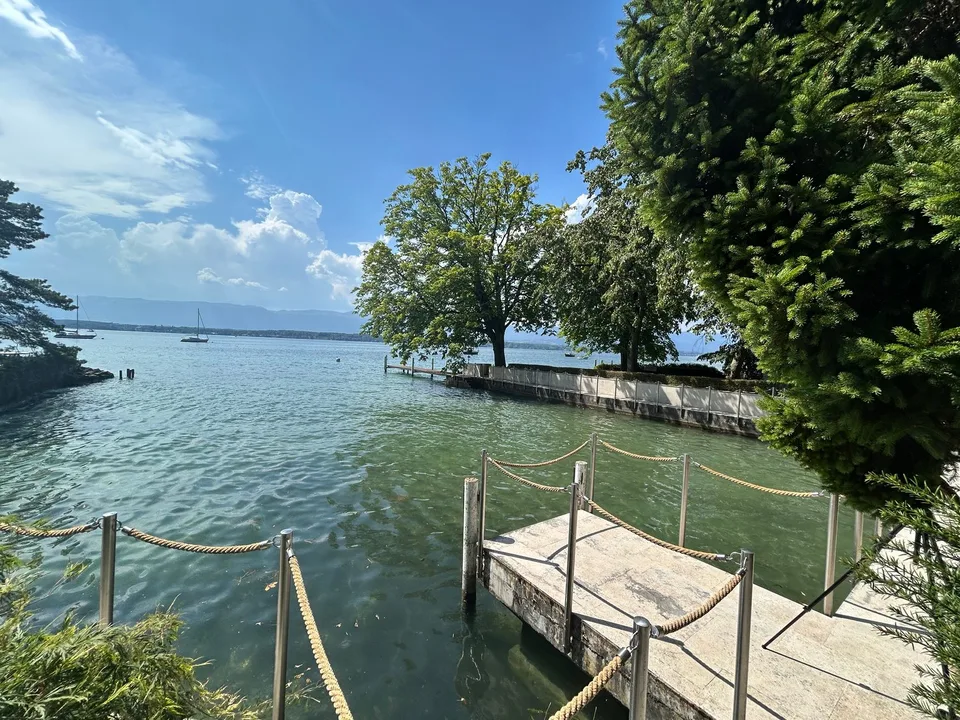 Villa von Ausnahme direkt am Wasser