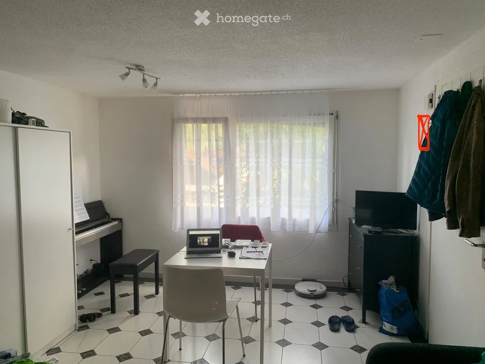Möbliertes Studio zwischen Chur/Lenzerheide inkl. Sitzplatz