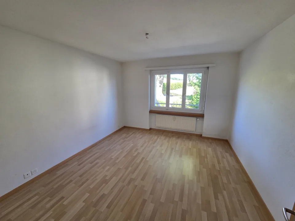 Appartamento luminoso 3.5 locali al piano rialzato in affitto