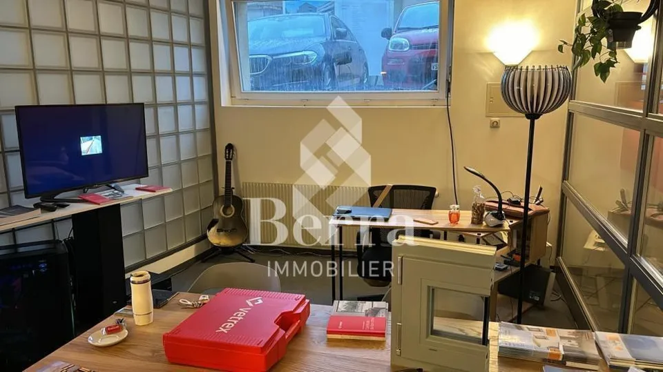 Lokal gewerblich / Büro zur sofortigen Miete