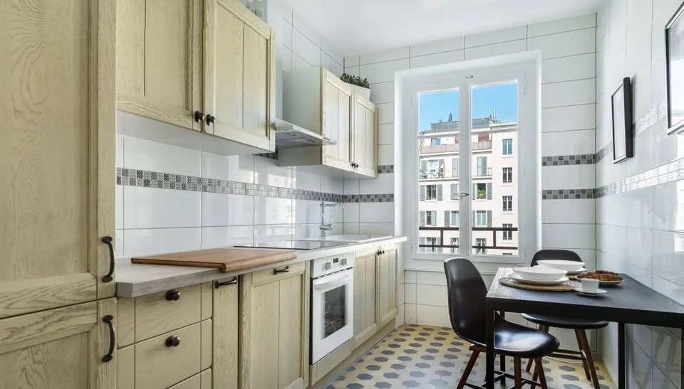 Charmantes 1-Zimmer-Apartment mit Balkon in lebhaften Charmilles, Genf
