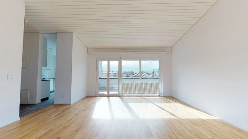 Ampio e luminoso appartamento di 5.5 locali in attico