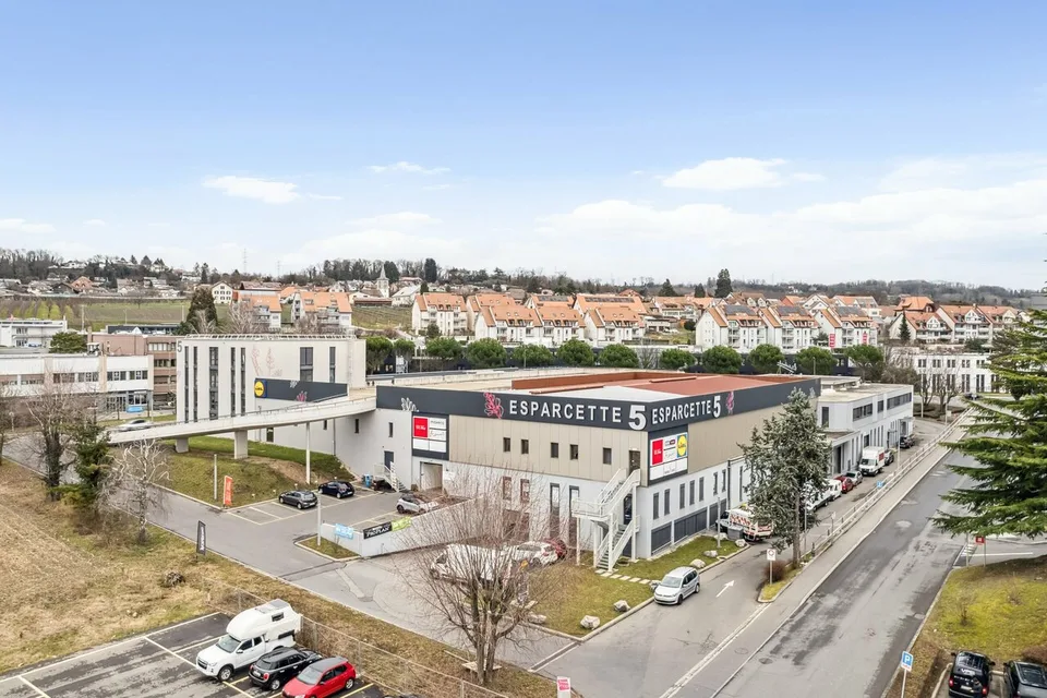 Helles Atelier von etwa 82m² sehr gut gelegen in Crissier