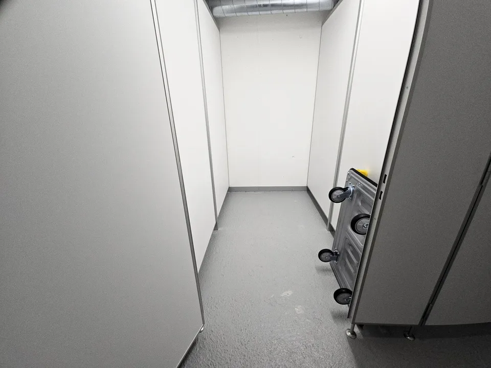 Lagerräume 2.5m2 bis 3.5m2. Unkompliziert, modern und trocken.