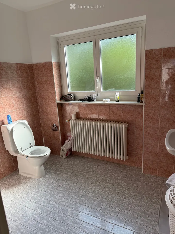 Miete 2 Zimmer zur Einrichtung