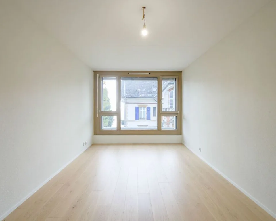 Wohnung mit 2.5 Zimmern komplett neu