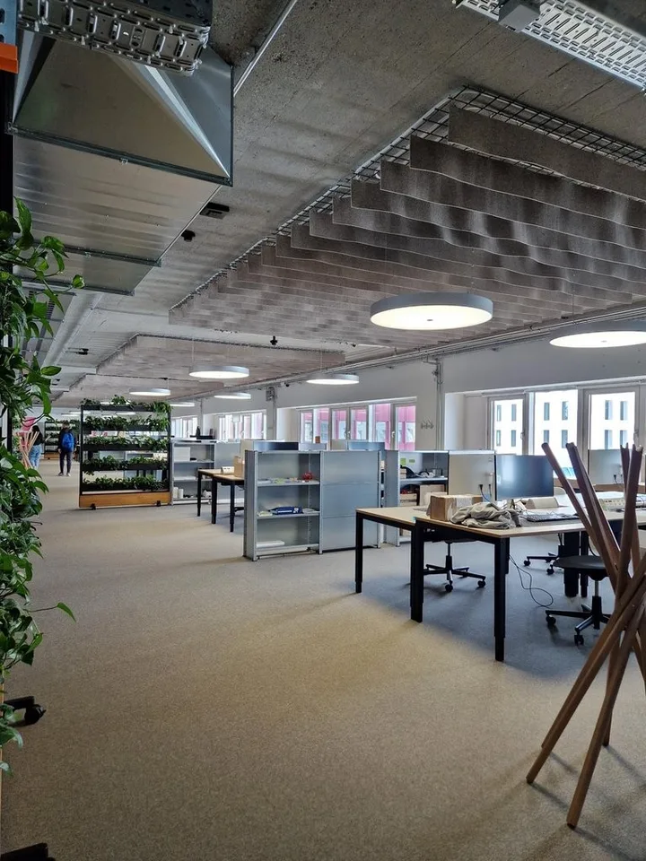 Zentral, Flexibel, Inspirierend - Dein Coworking-Platz in Schlieren!
