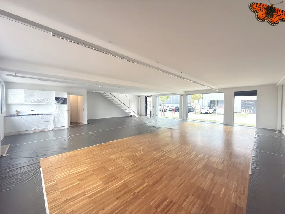 Moderne und helle Büros in einem renommierten Viertel!