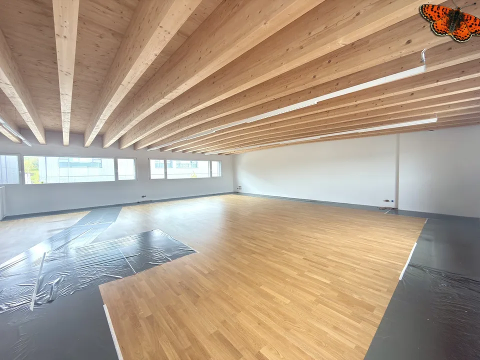 Moderne und helle Büros in einem renommierten Viertel!
