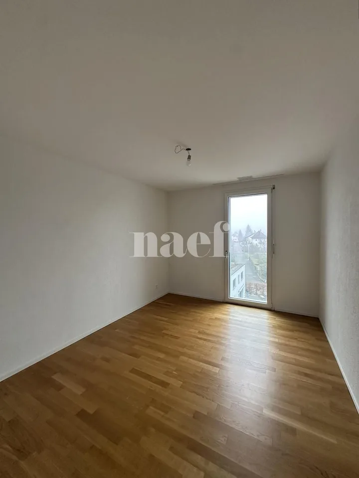 Wohnung 4.5 Zimmer mit Balkon