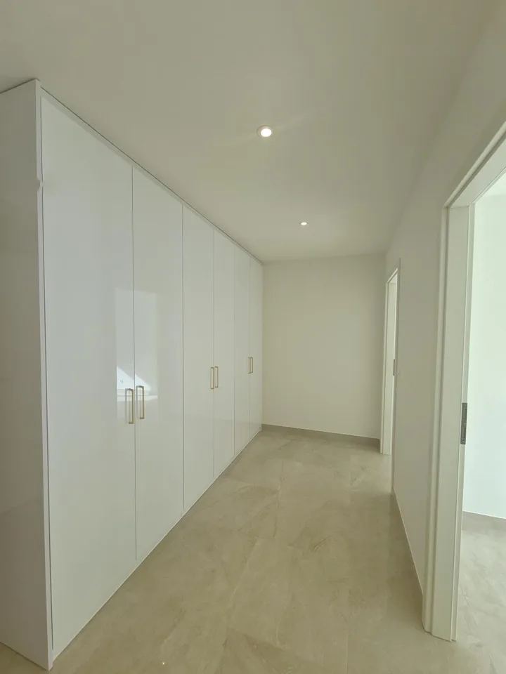 Magnifique appartement de 4 pièces entièrement rénové, idéalement situé – photo 13 sur 14