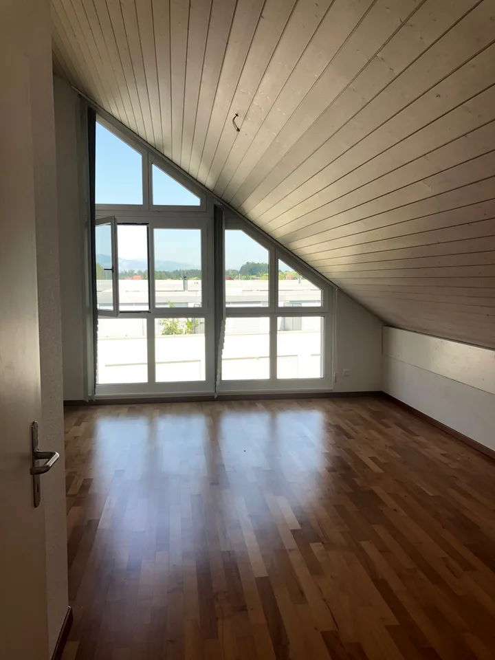 Appartement mansardé de 5,5 pièces magnifique