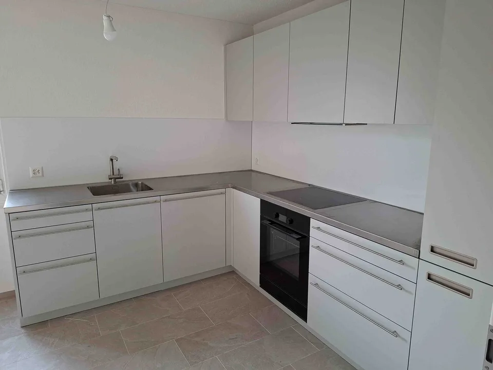 À louer dans le vert au bord de la Glatt, un appartement de 3,5 pièces avec 61 m2