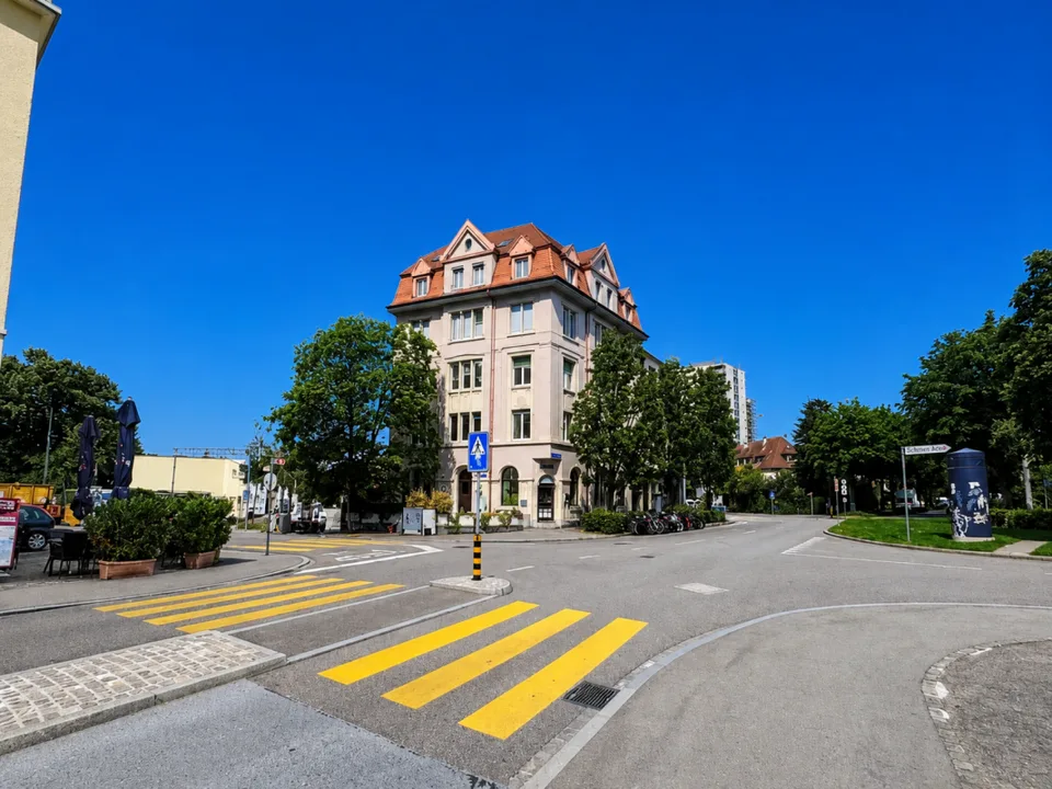 Schöne 2.5-Zimmerwohnung im 2. OG (w4) mit Balkon, eigener Waschmaschine und Kellerabteil