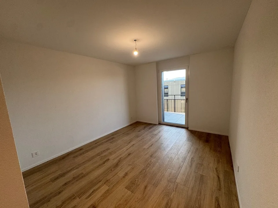 05595 - Appartamento 3½ vani - IMP. CHAMP-RIOND 8 - MATRAN