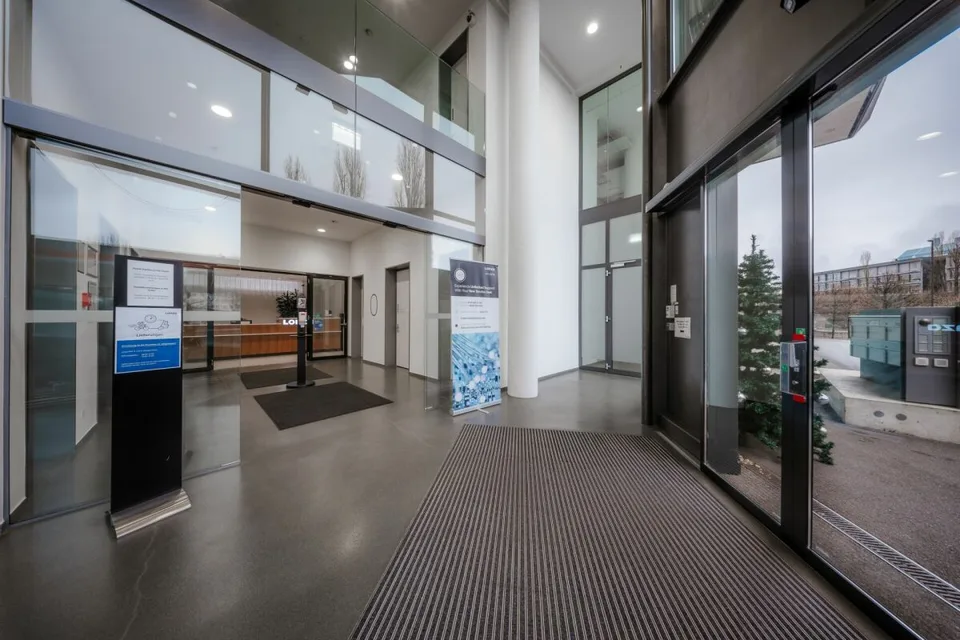Scopri il futuro della ricerca: spazi laboratoriali all'avanguardia per innovazioni rivoluzionarie. – foto 8 di 10