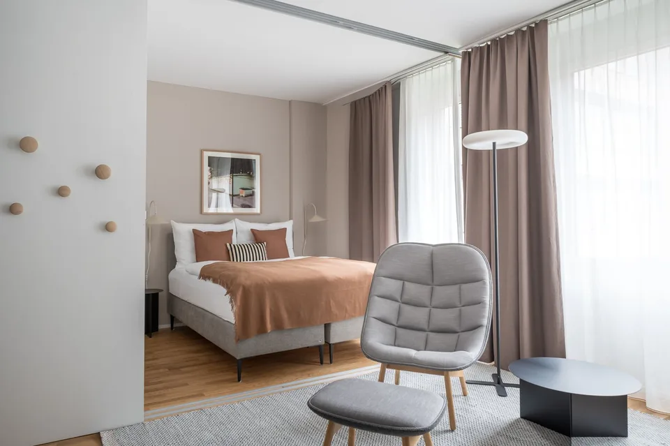 Modern 2.5-Room Furnished Apartment Near Zurich Main Station