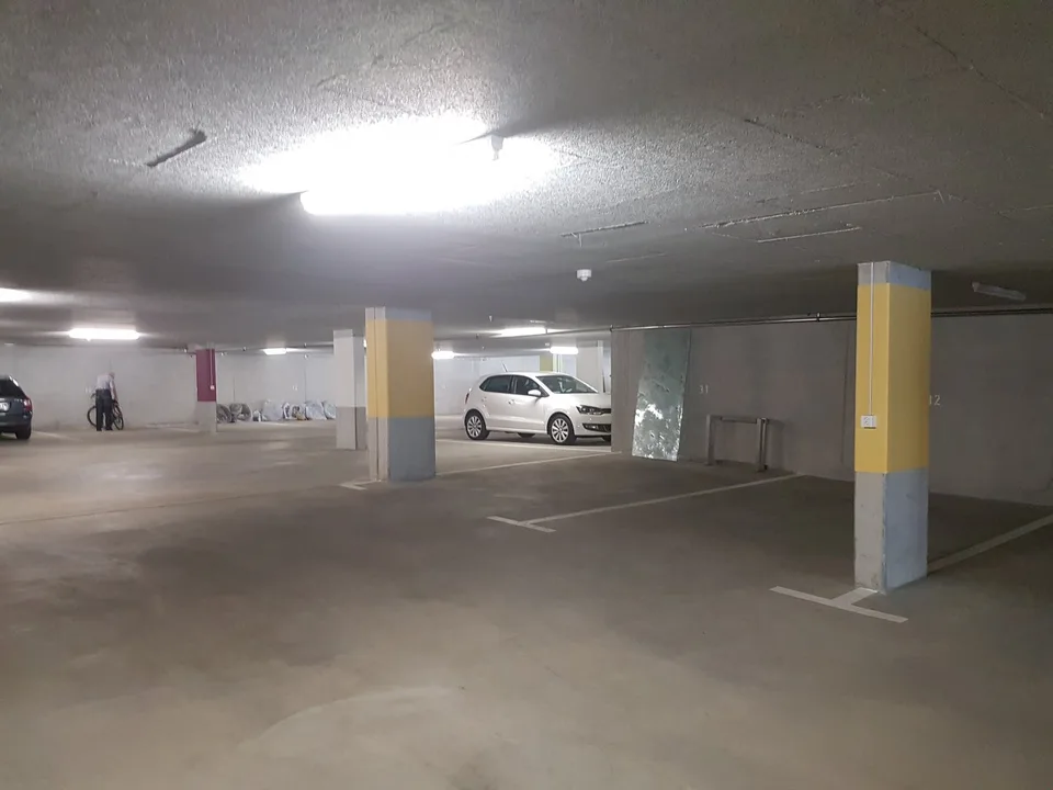 Einstellhallenplatz zu vermieten in Mittelhäusern