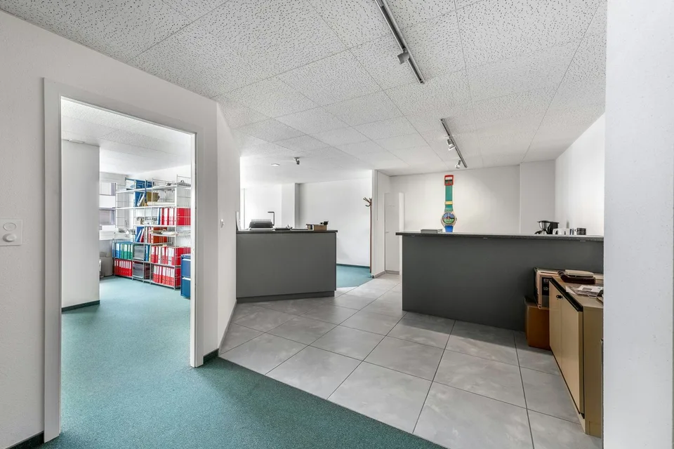 Espace de bureau attractif au 4e étage avec accès optimal – photo 6 sur 8