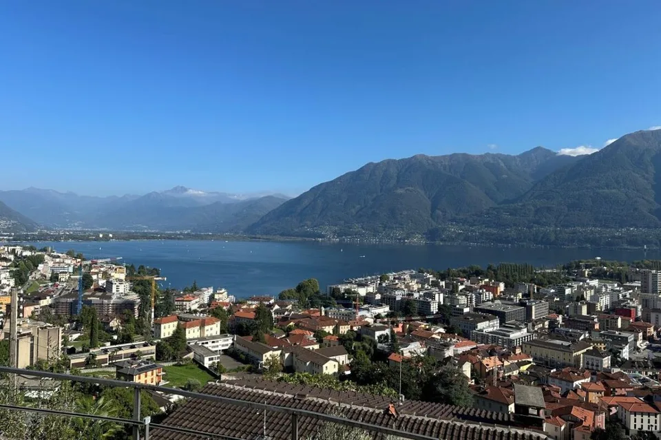 Appartamento ammobiliato 2.5 locali con splendida vista lago