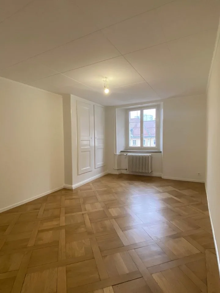 01315 - Appartamento 3 locali - Pl. Hôtel-de-Ville 5 - La Chaux-de-Fonds