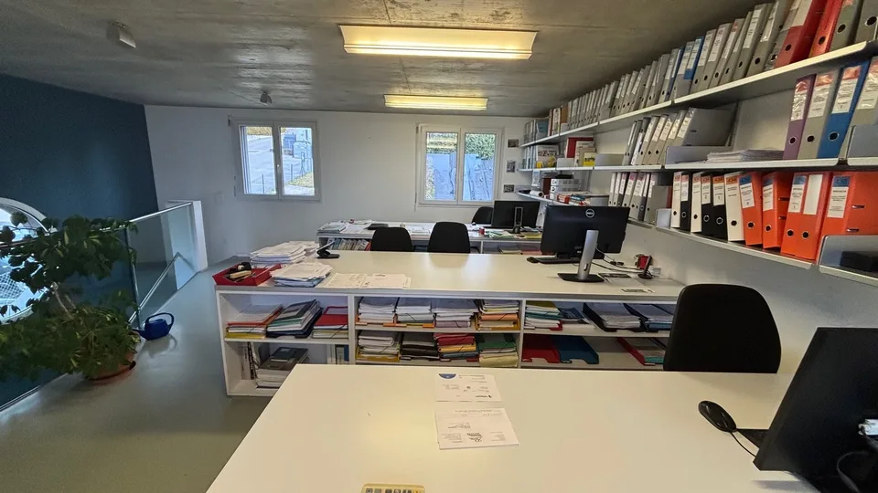 TESSERETE - Modernes Büro mit 2 Räumen