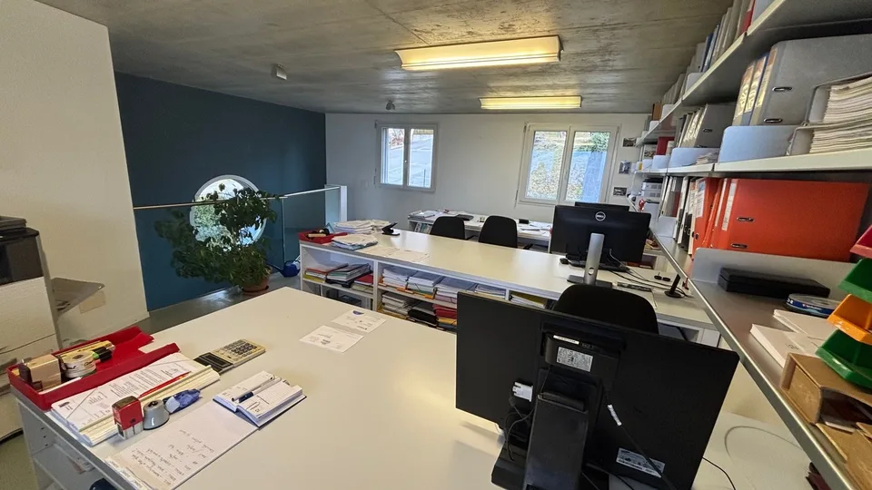 TESSERETE - Modernes Büro mit 2 Räumen