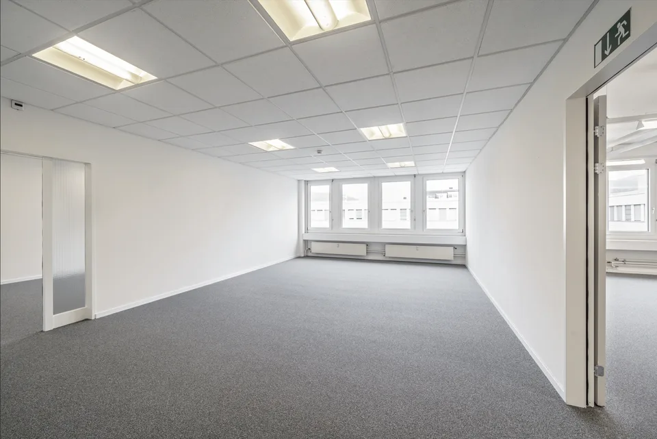 Frisch sanierte Büroflächen 250 m² – Foto 8 von 13