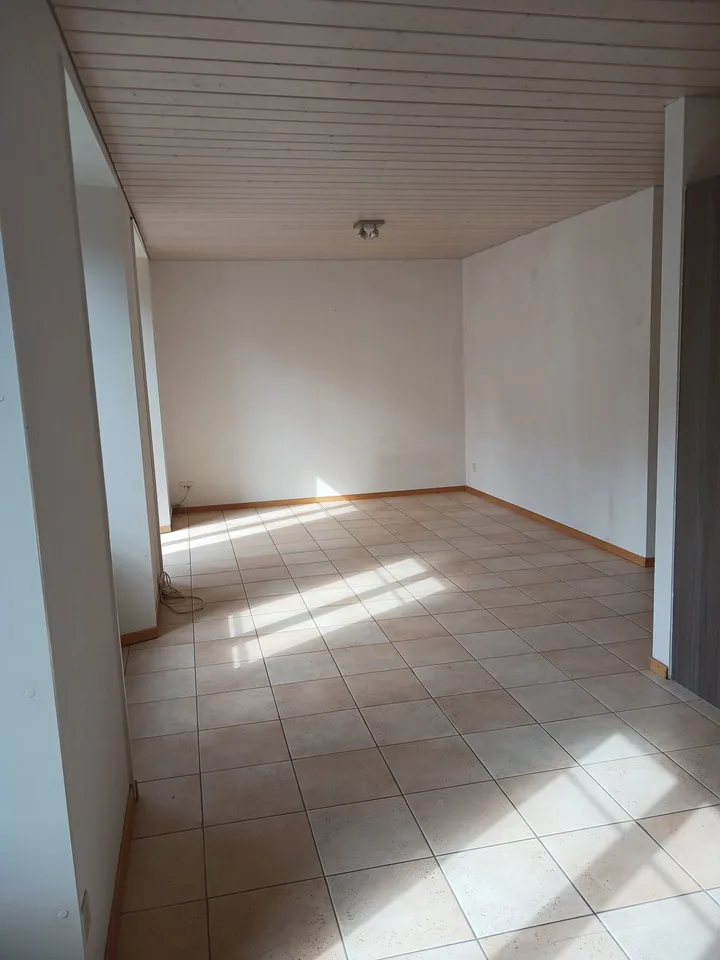 Helllichtes 3-Zimmer-Apartement im Herzen von Le Locle