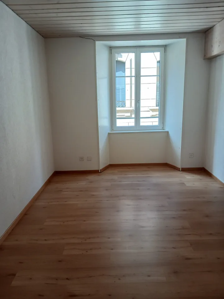 Helllichtes 3-Zimmer-Apartement im Herzen von Le Locle