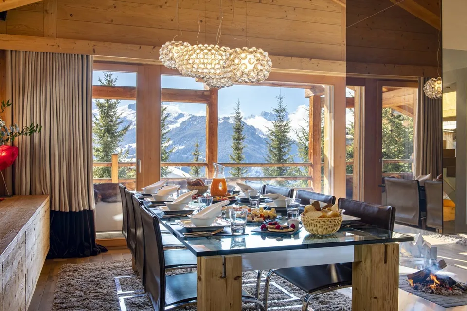 Chalet Spa | Luxury Chalet with Spectacular Views!