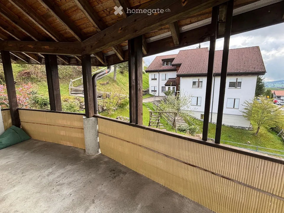 Bello appartamento 4 1/2 locali con ampio balcone