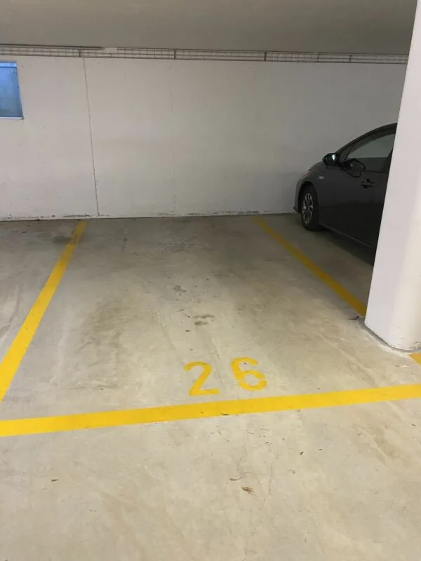POSTI AUTO IN MUHEN AG IN AFFITTO