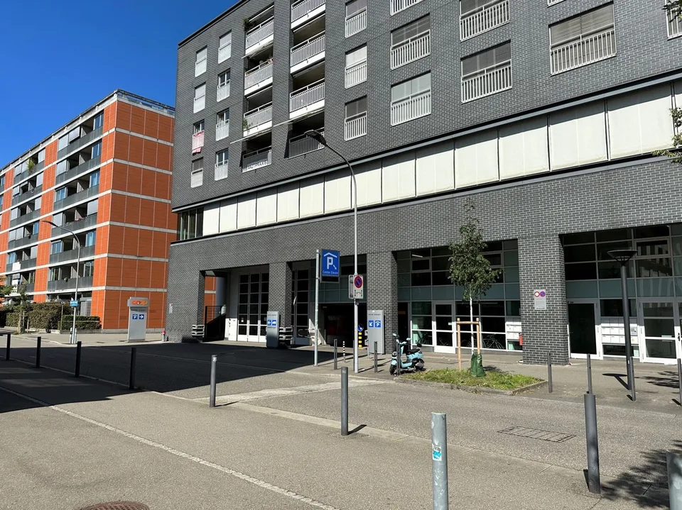 Ihr Parking an zentraler Lage in Neu-Oerlikon