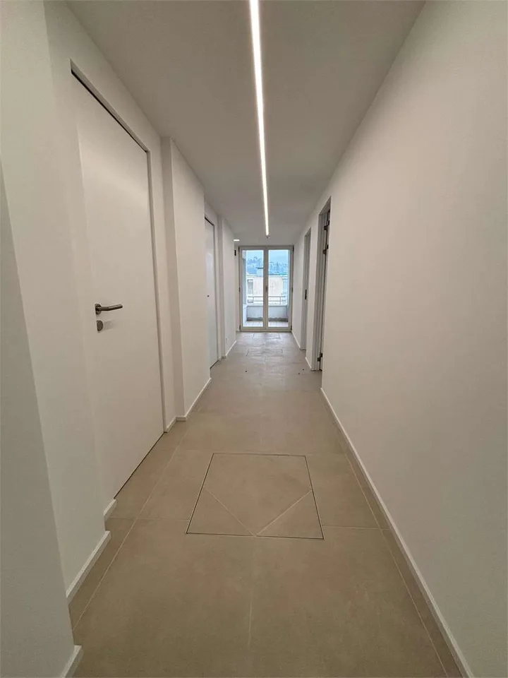 Büros unterschiedlicher Größe nach Renovierung – Foto 8 von 13