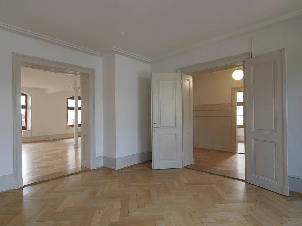 Spazi di ufficio attraenti in un edificio storico – foto 10 di 10