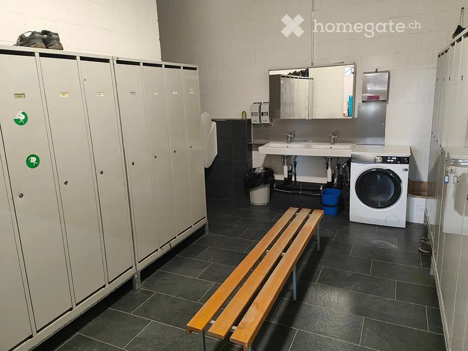 Costruzione commerciale moderna (anno di costruzione 2023) – spazi flessibili da 500 m² al 2° piano