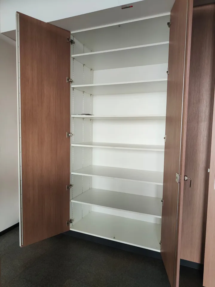 Bureau spacieux avec cuisine – photo 13 sur 13