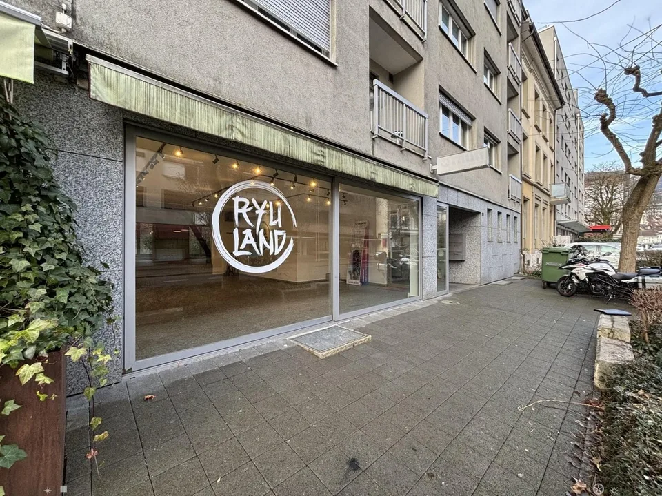 Gewerbelokal an der Neumarktstrasse 30 in Biel