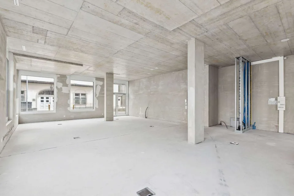 Espace commercial avec des possibilités d'utilisation polyvalentes – photo 7 sur 11