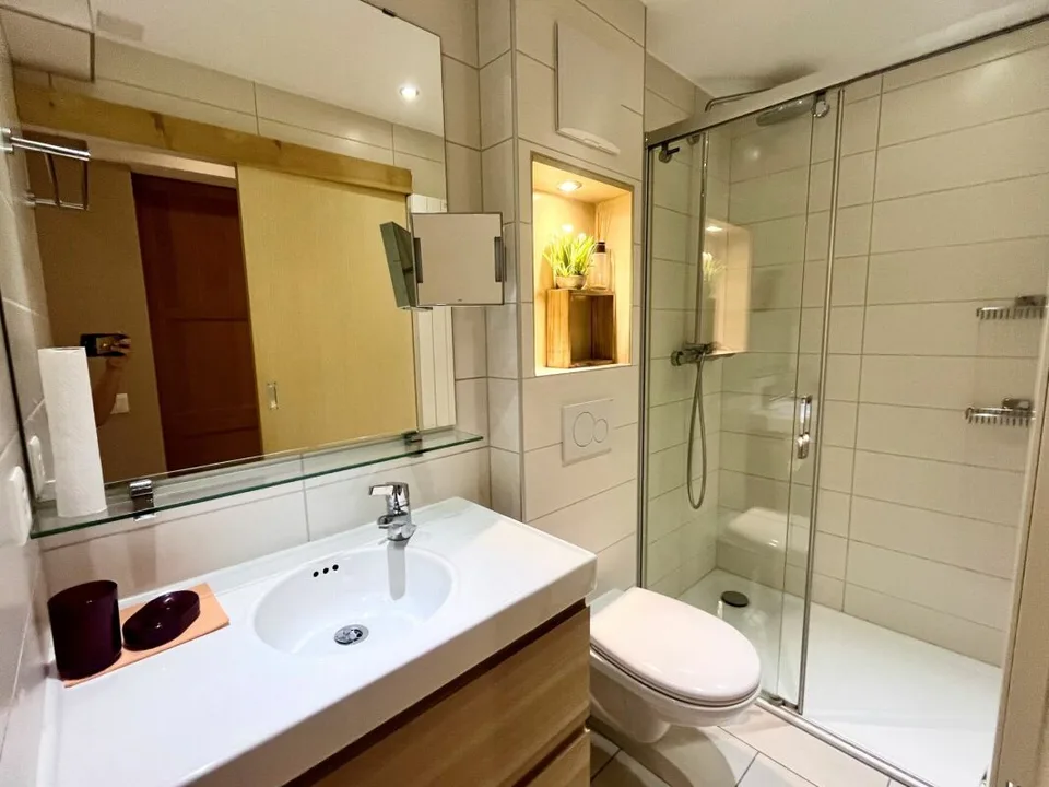 Renovierte Studio-Wohnung nahe dem Zentrum von Montana mit Terrasse