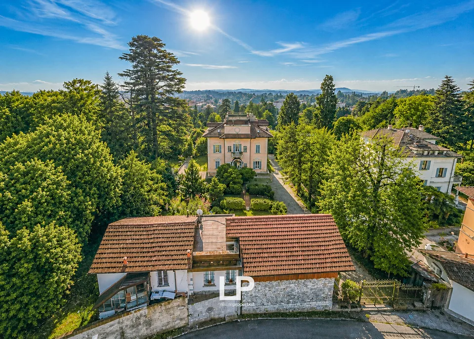 Villa de style Liberty immergée dans un parc privé à Montello, Varese – photo 8 sur 13