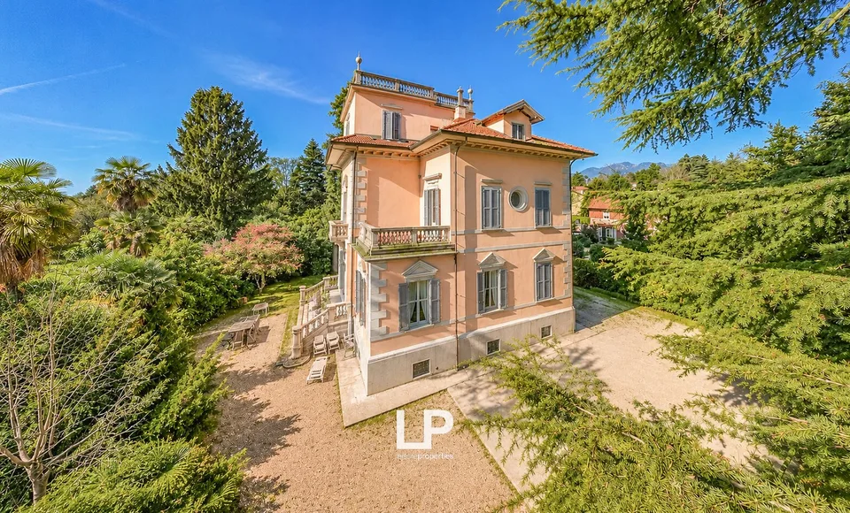 Villa de style Liberty immergée dans un parc privé à Montello, Varese – photo 6 sur 13