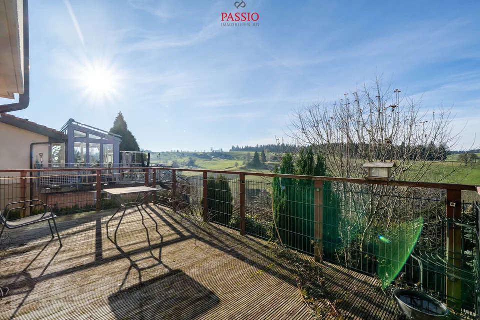 10.5-Zimmer-Einfamilienhaus - Ruhe, Natur & unverbaubare Weitsicht